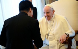 Giáo hoàng Francis đã ký sẵn thư từ chức