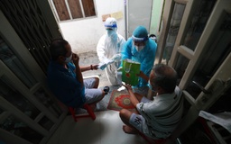 Tình hình Covid-19 hôm nay 4.3: TP.HCM phát thuốc Molnupiravir cho F0 điều trị tại nhà