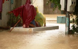 Hát để gây quỹ học bổng cho con em Bình Định bị bão lụt