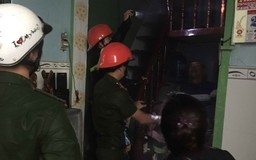 Tiệm trang điểm cô dâu cháy trong mưa