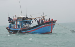 Đề nghị giúp 3 tàu cá Bình Định vào đảo Hải Nam của Trung Quốc tránh gió
