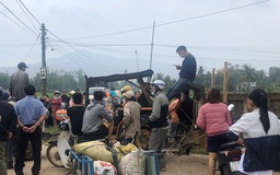 Bình Định: Người dân chặn đường vào nhà máy điện mặt trời vì bị thất hứa?