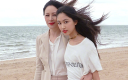 Con gái xinh đẹp cao 1,8m của Nhậm Đạt Hoa và vợ siêu mẫu