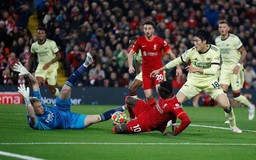 Bán kết lượt đi Cúp Liên đoàn Anh Arsenal - Liverpool bị hoãn