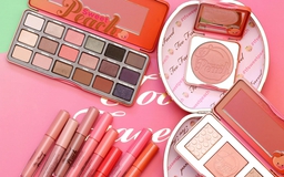 Ngọt ngào với bộ sản phẩm màu anh đào của Too Faced