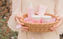 Làm đẹp với bí quyết hoa anh đào Hàn Quốc