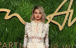 British Fashion Awards và những bộ váy thảm đỏ đẹp nhất