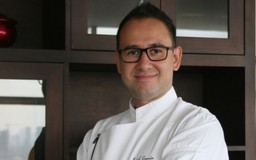 Khách sạn Meliá Hanoi bổ nhiệm bếp trưởng mới
