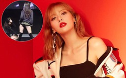 HyunA gây sốc vì cố tình vén váy khoe nội y khi đang biểu diễn