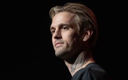 Nam ca sĩ Aaron Carter bị bạn gái hành hung