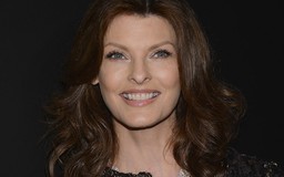 Siêu mẫu Linda Evangelista bị biến dạng cơ thể, sống ẩn dật vì thẩm mỹ giảm mỡ