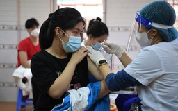 Hà Nội bắt đầu tiêm vắc xin Covid-19 cho học sinh lớp 9