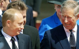 Tổng thống Putin là nhà lãnh đạo nước ngoài đầu tiên chúc mừng Vua Charles III