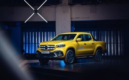 Bán tải hạng sang đầu tiên X-Class - Nissan Navara mang logo Mercedes