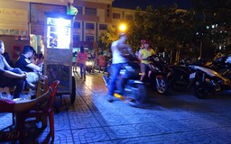 Người mua tầng trệt chung cư, mặc nhiên được sở hữu vỉa hè để buôn bán?