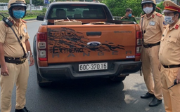 CSGT phát hiện ô tô chở 10.000 khẩu trang lậu gần sân bay Tân Sơn Nhất