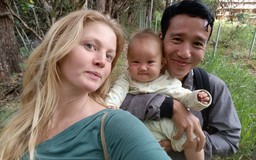 Chàng trai Việt 'cua' bạn gái Mỹ cùng bỏ phố về rừng Nam Mỹ sinh con