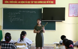 Cô giáo mang tre nứa, sỏi đá đi dạy học lịch sử