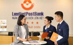 Lãnh đạo LienVietPostBank ồ ạt đăng ký mua cổ phiếu LPB