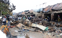 Hỗ trợ tiểu thương bị thiệt hại trong vụ cháy chợ thị xã Ba Đồn