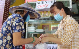 Cảm động quán chay giá 2.000 đồng đến miễn phí giúp người nghèo mùa dịch Covid-19