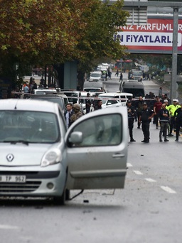 Đánh bom 'khủng bố' ngay tòa nhà Bộ Nội vụ Thổ Nhĩ Kỳ