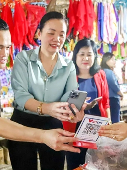 Chuyển đổi số ở Thái Nguyên: Đi chợ không cần tiền mặt, nộp thuế qua điện thoại