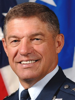 Trung tướng Không quân Mỹ đã nghỉ hưu làm Lãnh sự danh dự Việt Nam tại Mỹ