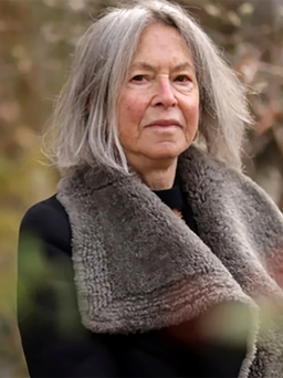 Nhà thơ đoạt giải Nobel Louise Glück qua đời ở tuổi 80