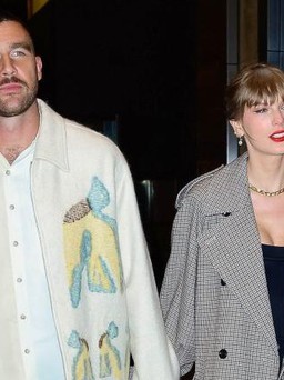Taylor Swift công khai tay trong tay bên bạn trai mới