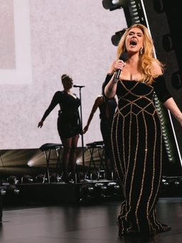 Adele kéo dài thời gian trình diễn định kỳ tại Las Vegas