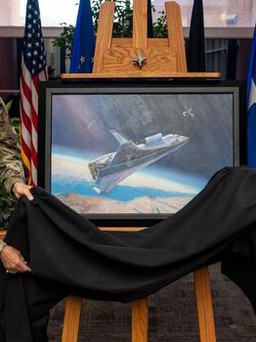 Mỹ hé lộ 'đấu trường tương lai' trong không gian qua một bức tranh?