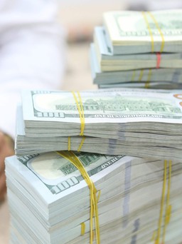 Giá USD hôm nay 5.10.2023: Ngân hàng tăng giá đô la Mỹ