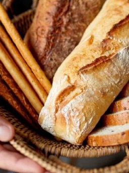 Bỗng dưng thèm bánh mì là dấu hiệu gì với sức khỏe?