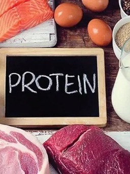 Cơ thể sẽ thế nào khi bạn ăn nhiều protein gần giờ đi ngủ?