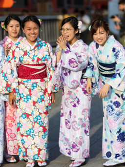 Thử mặc kimono truyền thống, hiểu thêm vẻ đẹp văn hóa Nhật