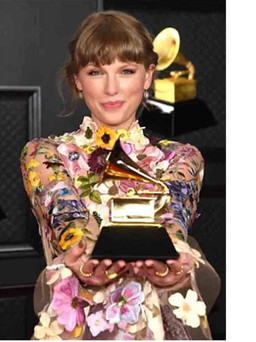 Chuyện đời chuyện nghề: Taylor Swift đứng trước cơ hội tạo nên kỷ lục Grammy