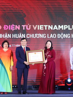 Báo điện tử VietnamPlus đón nhận Huân chương Lao động hạng nhất