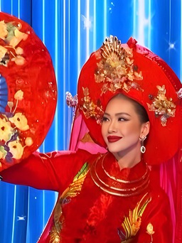 Bùi Quỳnh Hoa diễn trang phục dân tộc ấn tượng ở Miss Universe 2023 sau sự cố