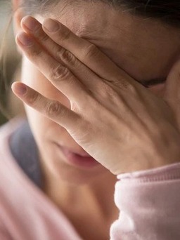 Ngày mới với tin tức sức khỏe: Lưu ý khi cơn đau đầu xuất hiện đột ngột