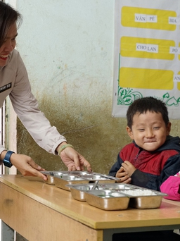 CHIN-SU mang 'Một triệu bữa ăn có thịt' đến học trò nghèo vùng cao Lùng Pủng
