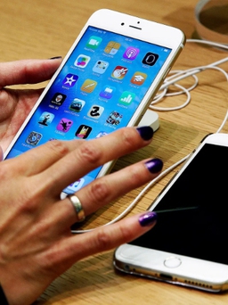 Apple vẫn 'đau đầu' vì hành vi điều tiết pin iPhone