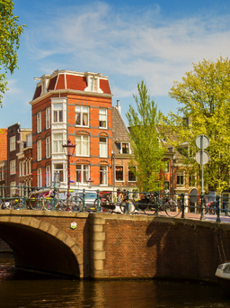 Thành phố kênh đào Amsterdam đẹp như tranh vẽ