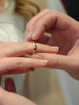 Chọn nhẫn cưới, cách mỗi cặp đôi kể câu chuyện hôn nhân của mình