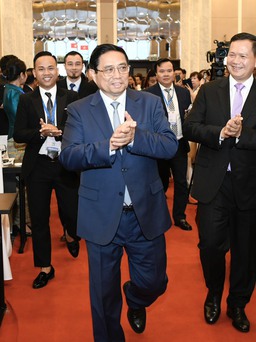 Thủ tướng Campuchia kêu gọi các doanh nghiệp Việt Nam đầu tư nhiều hơn nữa