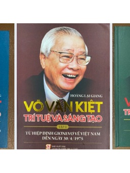 Hội nhà văn TP.HCM trao giải cho tác phẩm viết về cố Thủ tướng Võ Văn Kiệt của nhà văn Hoàng Lại Giang 