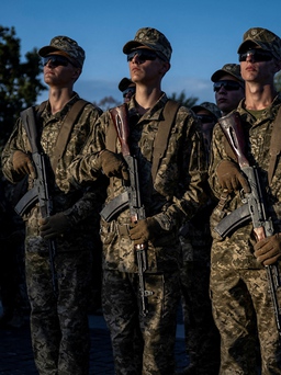 Ukraine lo cạn nguồn quân thay thế khi xung đột kéo dài