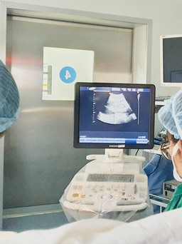 Sản phụ từ Bắc Giang vào TP.HCM can thiệp bào thai với hy vọng cứu được con