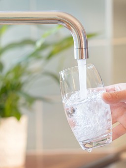 California phê chuẩn tái chế nước thải để uống