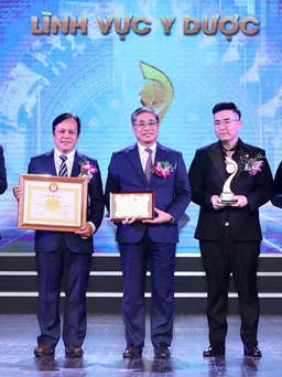 Bệnh viện Đại học Y Dược TP.HCM nhận giải thưởng Nhân tài Đất Việt 2023